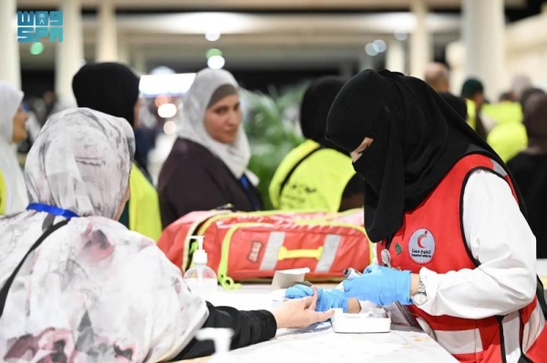 Outpatient clinics attended to 7,541 patients from Hajj pilgrims, and hospitals admitted 5,619 cases, including 2,626 patients in intensive care.
