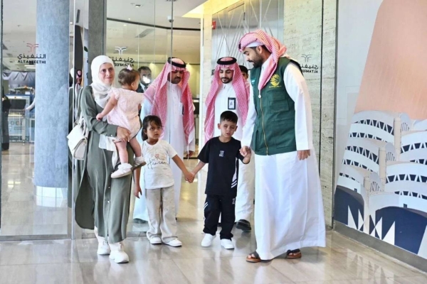 Palestinian child Mohammed Hijazi, who lost eyesight in Israeli attack, arrived in Riyadh to receive treatment at King Khalid Eye Hospital.
