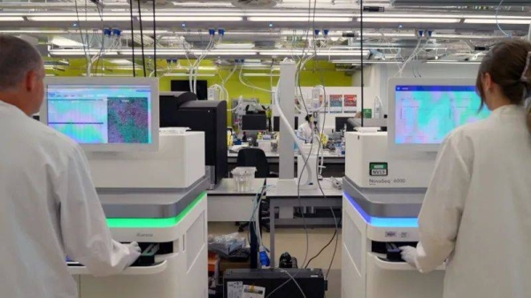 These machines used to read human DNA may soon be used to write sections of it