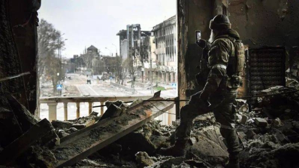 Ukrainian residents say the way Russia wants the world to see Mariupol is very different from the reality