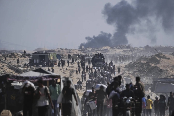 Israeli forces kill 4 Palestinians seeking aid as Gaza braces for major northern offensive