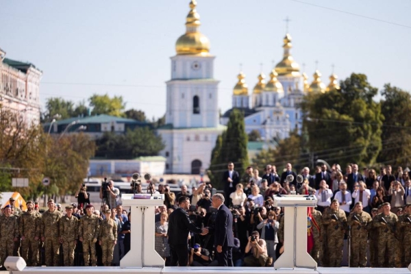 Zelensky vows Ukraine will fight on as nation marks independence day