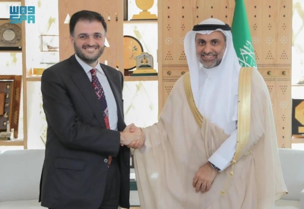Saudi Minister of Health Fahad Al-Jalajel receives Syrian Minister of Communications and Information Technology Abdulsalam Haikal in Riyadh on Thursday.
