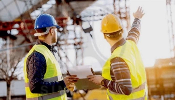 Minister of Municipalities and Housing Majid Al-Hogail approved new amendments to the executive regulations of the Saudi Contractors Classification Law.
