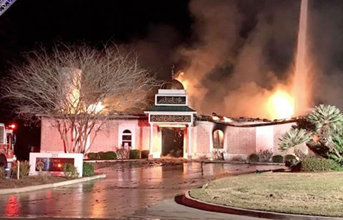 Texas mosque destroyed in early-morning blaze; cause unknown