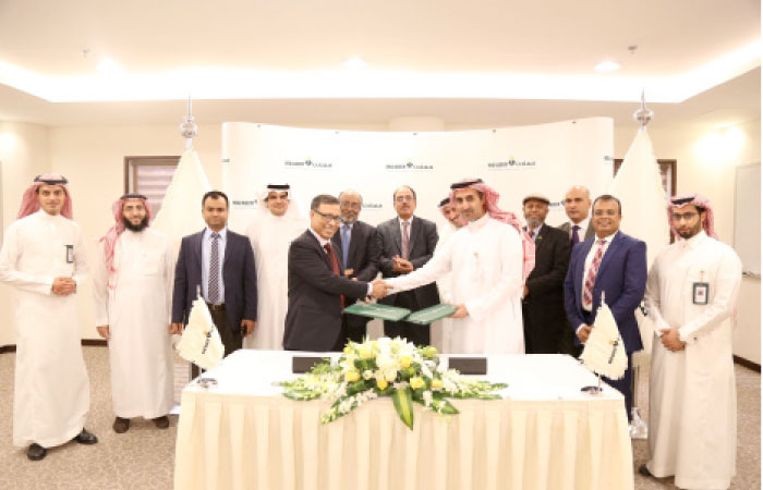 Exchange of copies of signed agreement between Ma’aden and BADC in the presence of senior officials of both companies and Golam Moshi, Bangladesh Ambassador to Saudi Arabia