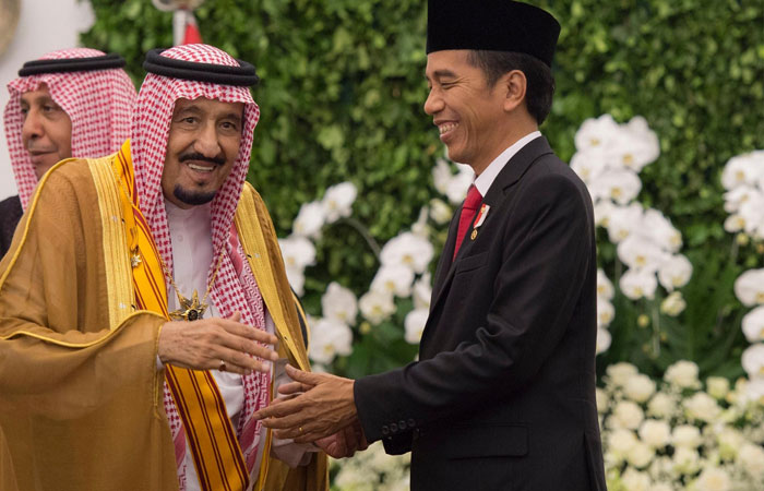 Indonesia’s President Joko Widodo decorates Custodian of the Two Holy Mosques King Salman with the country’s highest medal “Star of the Republic of Indonesia” in Jakarta on Wednesday. – SPA