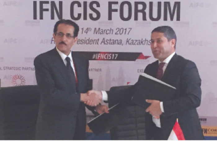 ICD CEO Khaled Al-Aboodi and Sohibcorbank OJSC acting chairman Zardov Sherali Dovlatalievich sign a memorandum of understanding on the sidelines of the IFN CIS forum on Tuesday in Astana