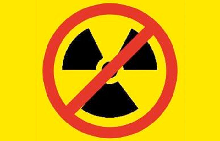 Ban nuclear weapons