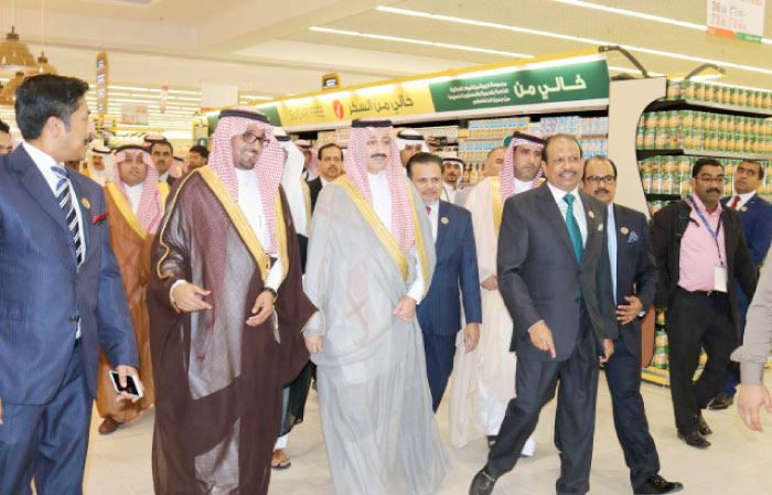 Prince Badr Bin Muhammed Bin Abdullah Bin Jalawi Al Saud, Governor of Al Ahsa, inaugurates and tours the new LuLu Mall and Hypermarket in Al Ahsa, KSA. Also seen are Adil Mohammed Al Mulhim, Mayor of Al Ahsa and Yusuffali M.A., Chairman & Managing Director of LuLu Group, and other top executives of LuLu Group