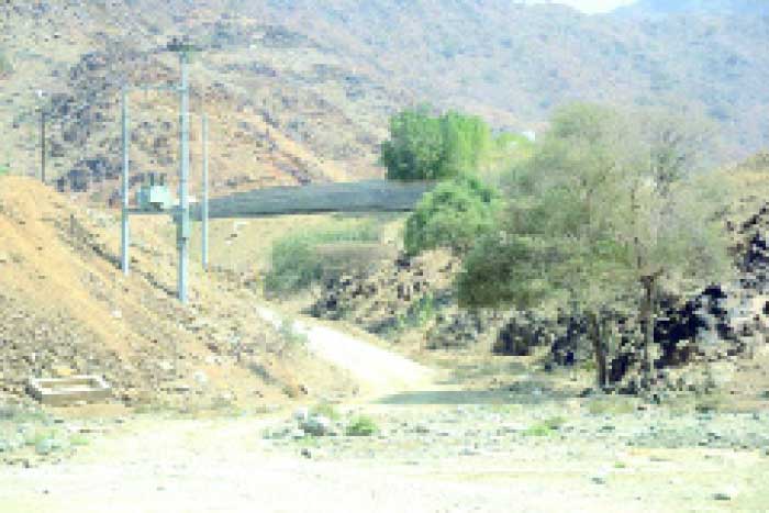 Motorists are afraid of Uqbat Dhalae as a result of deadly accidents that occur on the road quite often. — Okaz photo
