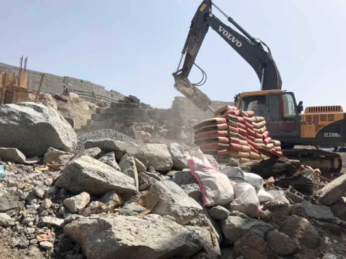 Unlicensed houses razed in Makkah