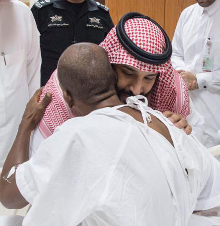 Crown Prince visits wounded security officers in hospital