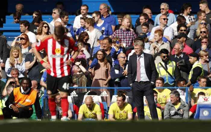 Sunderland manager David Moyes looks dejected during the match against Chelsea in the English Premier League at Stamford Bridge in this file photo. — Reuters